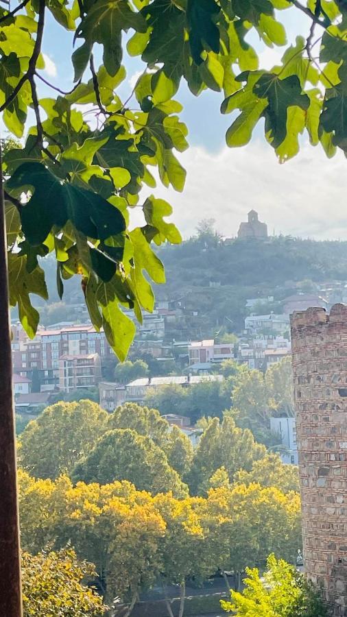 Beautiful Apartment In Old Tiflis Exterior foto