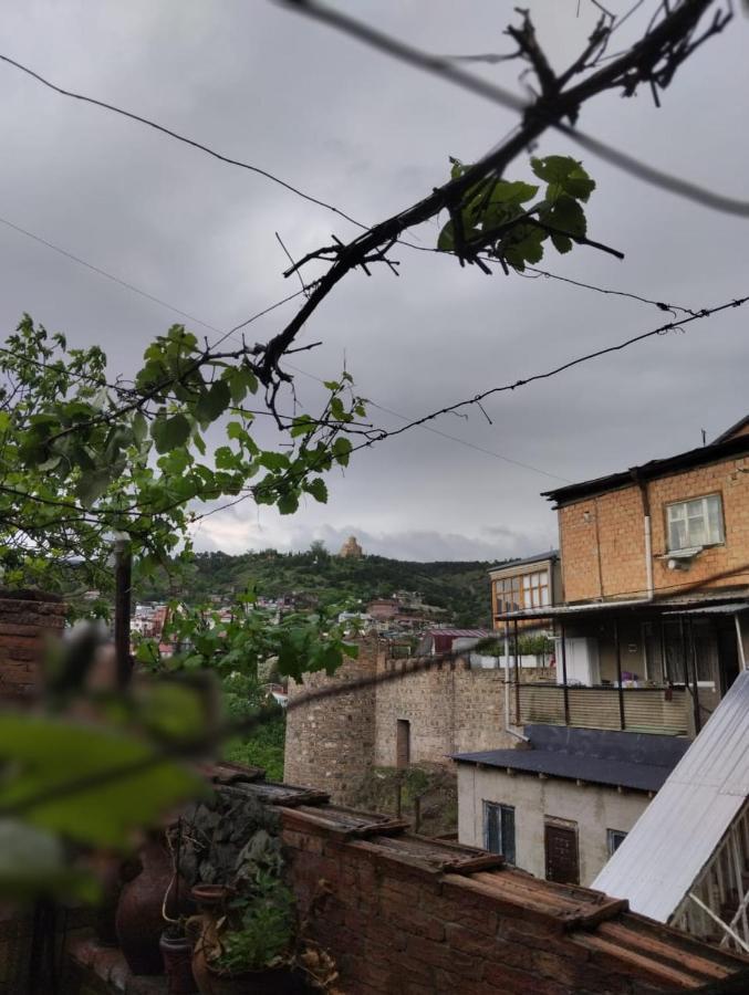 Beautiful Apartment In Old Tiflis Exterior foto