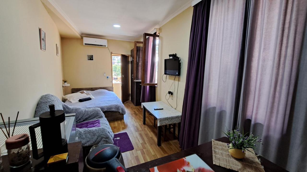 Beautiful Apartment In Old Tiflis Exterior foto