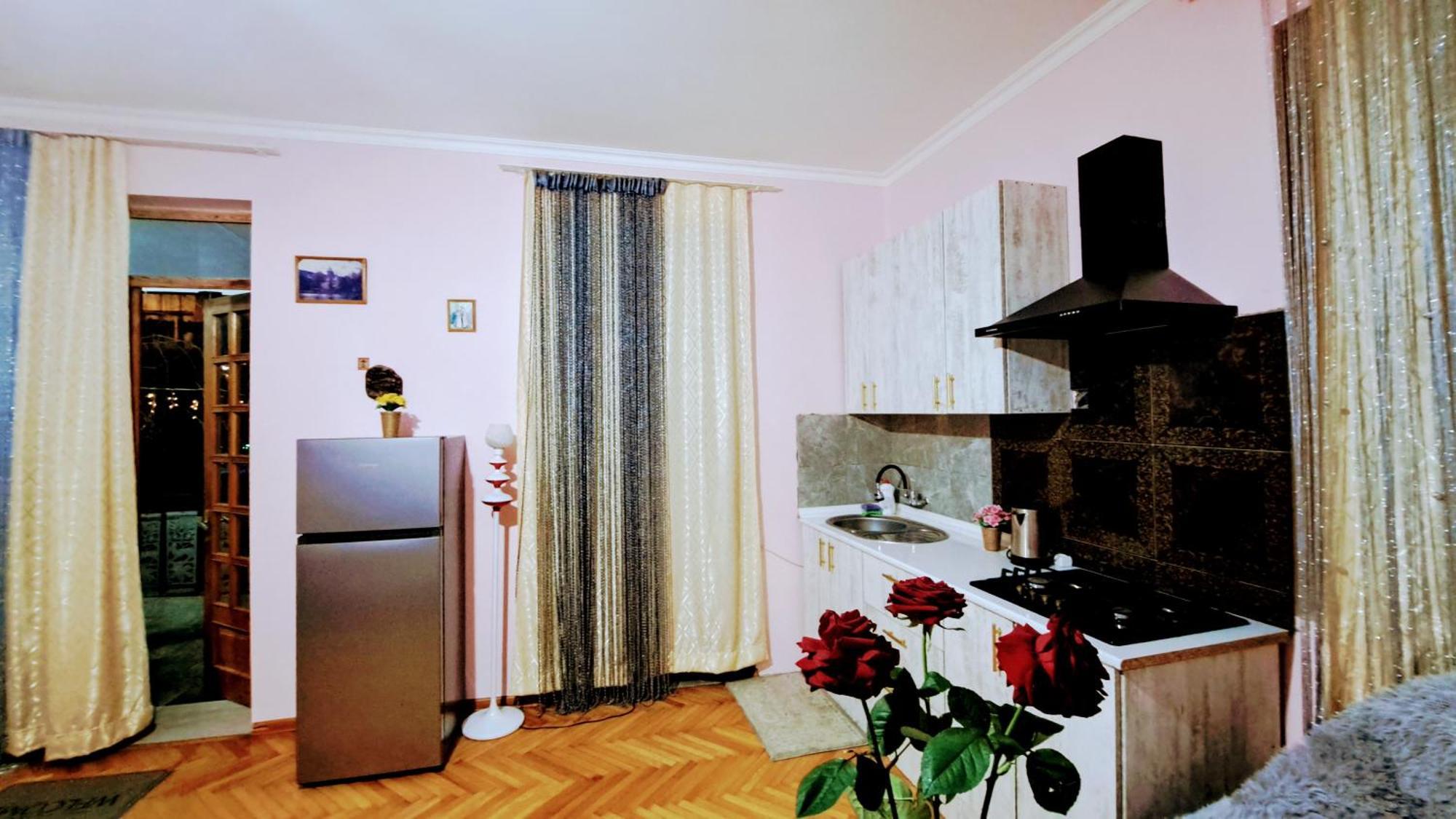 Beautiful Apartment In Old Tiflis Exterior foto